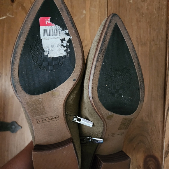 Vince Camuto Size 9 1/2 Jody Ankle Boot - Picture 6 of 9